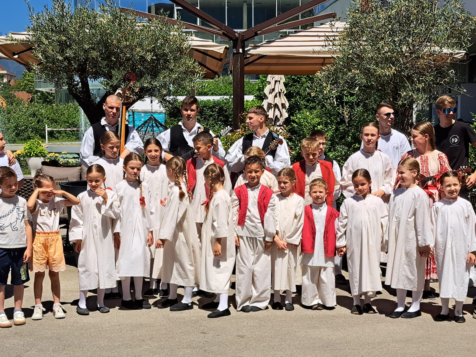 You are currently viewing Dječji folklorni ansambl u Hrvatskoj matici iseljenika